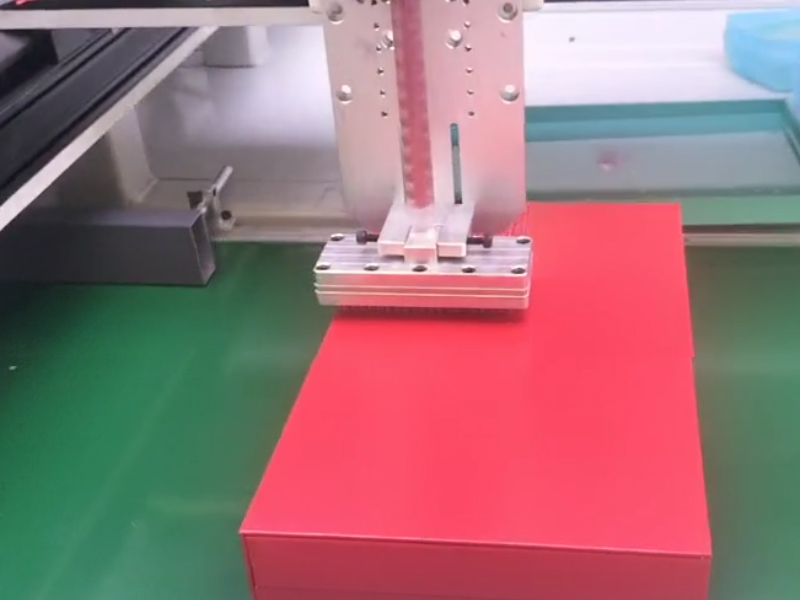 包裝紙盒視覺點膠機流水線視頻